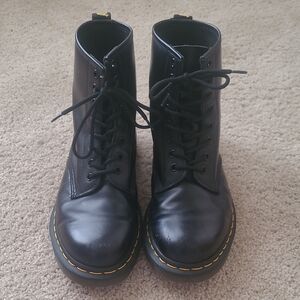 Size 8 Mens Dr. Marten Boots